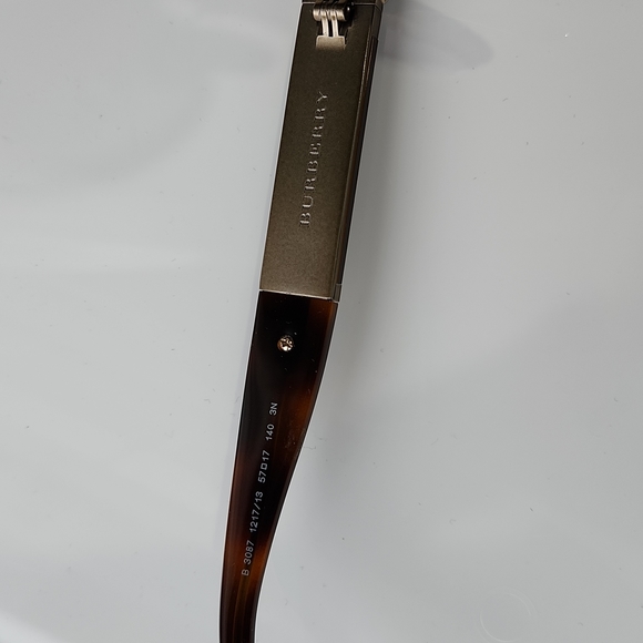 Burberry Sunglasses - Picture 9 of 16